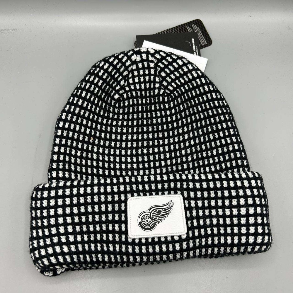 Detroit Red Wings NHL Hat Men Black White Fanatics Cuffed Beanie Cap New